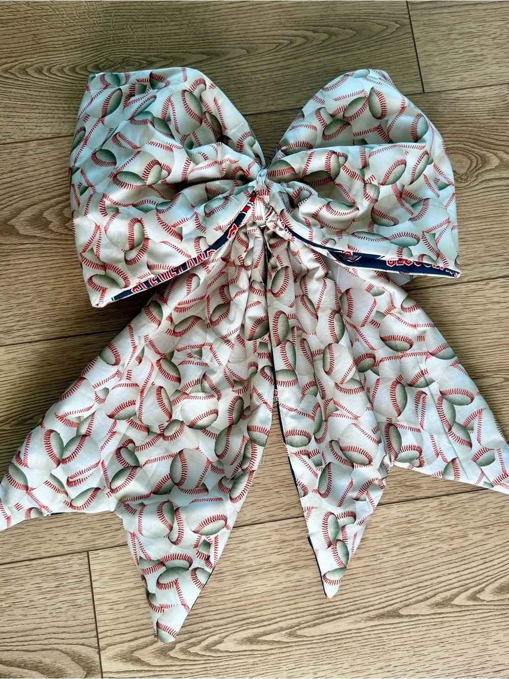 Guardians Handmade Reversible Door Bow.